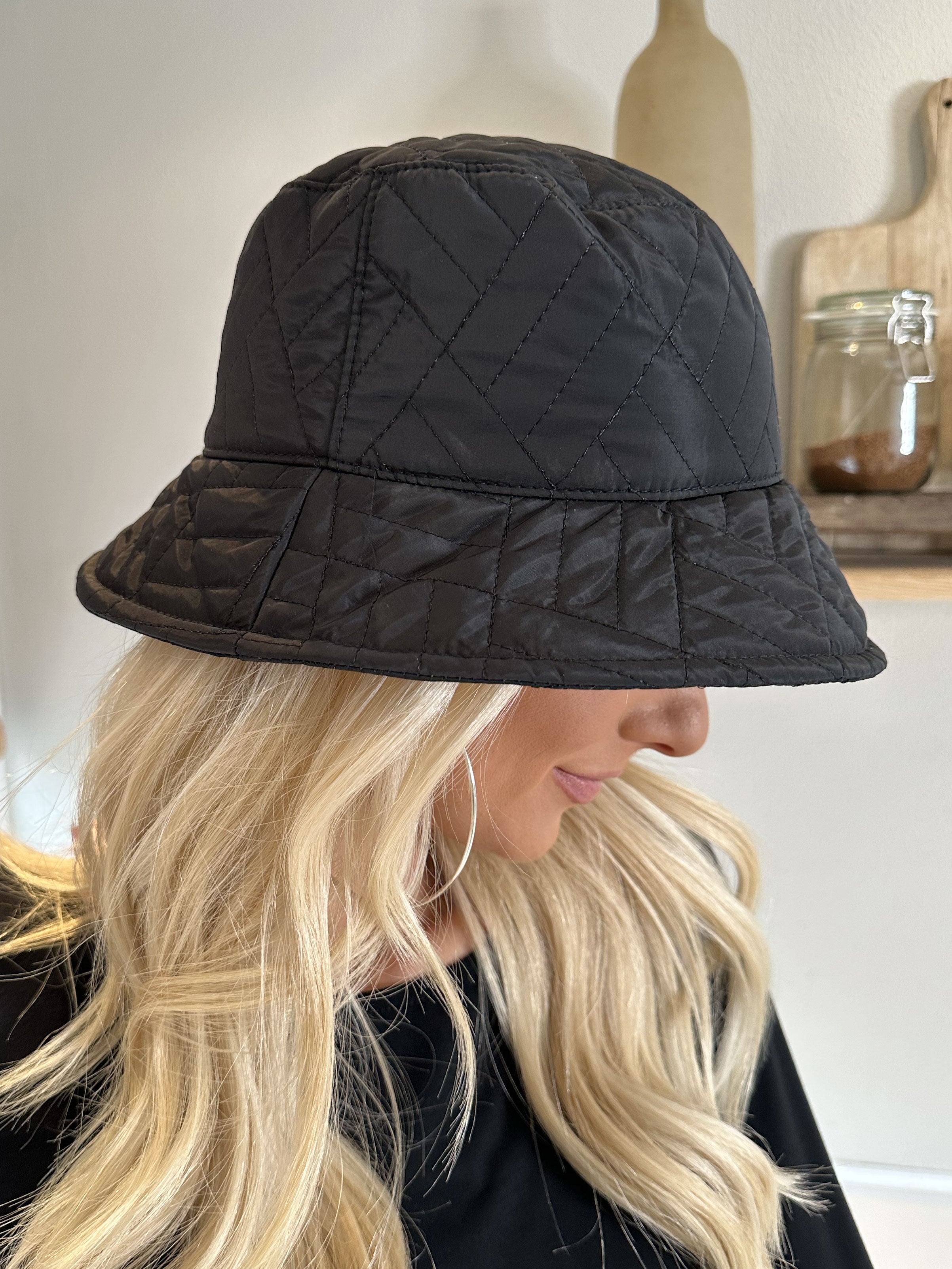 Gabriella - Söt båthatt med sömmar